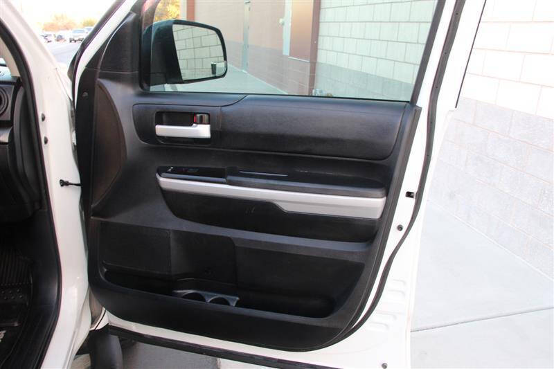 2018 Toyota Tundra SR5