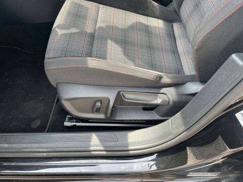 2024 Volkswagen Golf GTI S