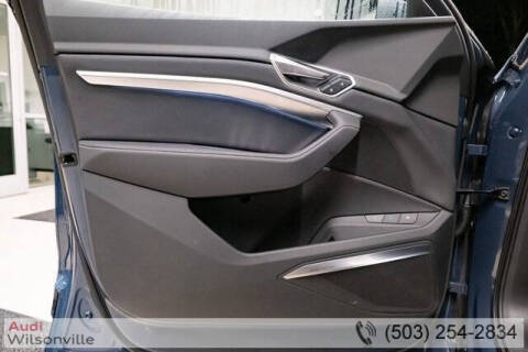 2024 Audi Q8 e-tron quattro Premium Plus