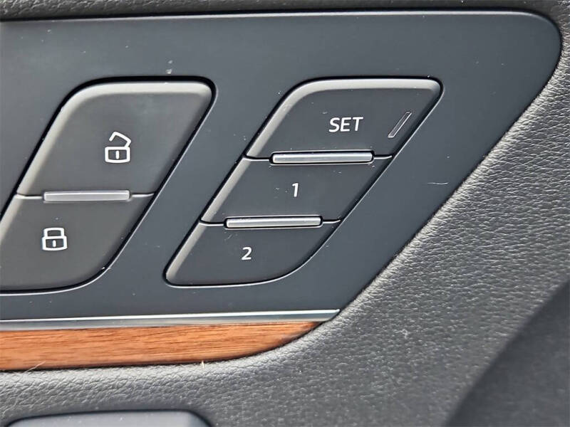 2022 Audi Q5 quattro S line Premium 45 TFSI