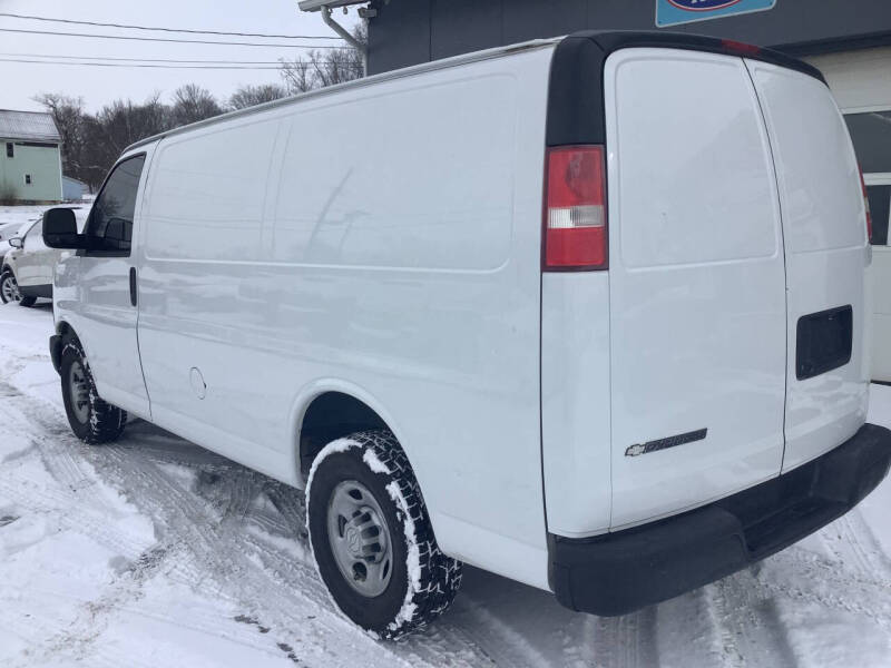 2017 Chevrolet Express 2500