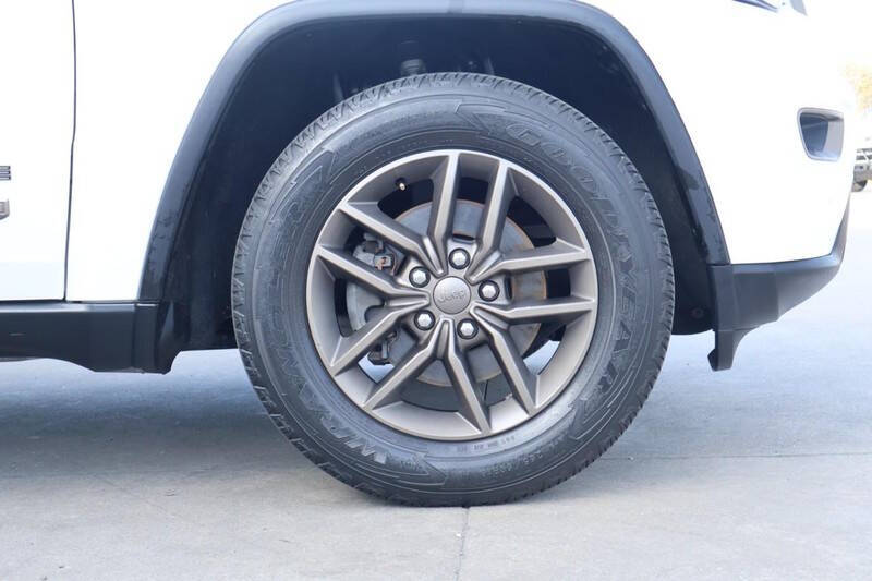 2016 Jeep Grand Cherokee Laredo 75th Anniversary