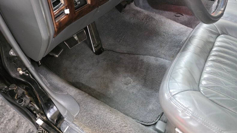 1990 Cadillac Brougham