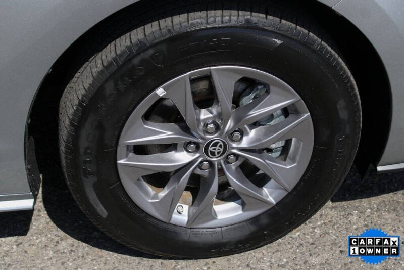 2023 Toyota Sienna XLE 7-Passenger