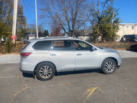 2015 Nissan Pathfinder S