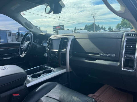 2016 RAM 1500 Laramie