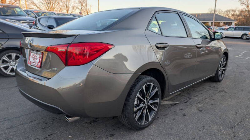 2018 Toyota Corolla SE photo 6