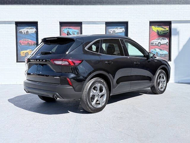 2025 Ford Escape ST-Line Select