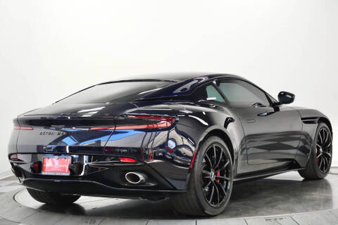 2023 Aston Martin DB11 V8
