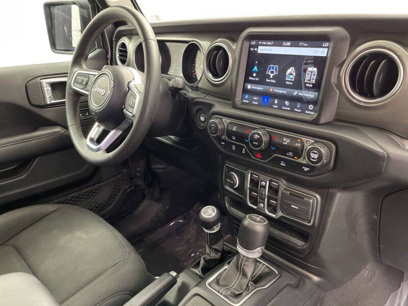 2023 Jeep Gladiator Overland