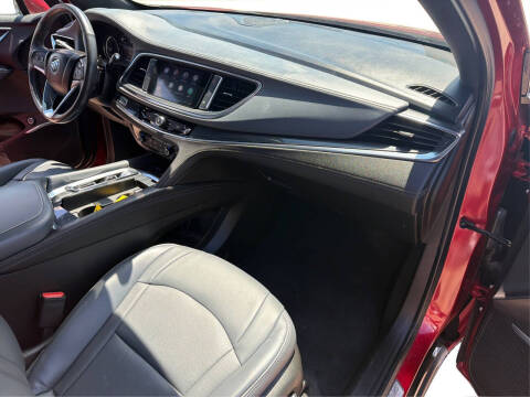 2023 Buick Enclave Essence