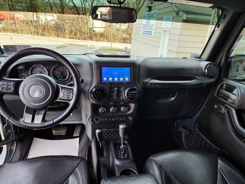 2017 Jeep Wrangler Unlimited Smoky Mountain