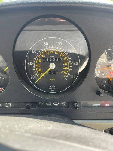 1986 Mercedes-Benz 560-Class 560 SL