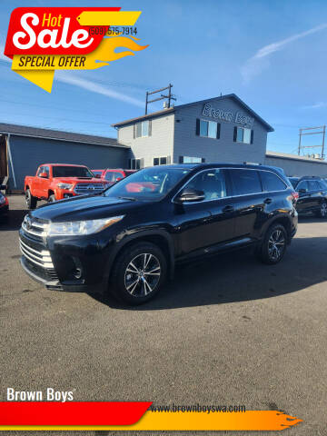 2017 Toyota Highlander for sale at Brown Boys in Yakima WA