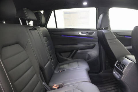 2026 Volkswagen Atlas Cross Sport SEL R-Line Black 4Motion