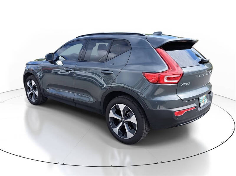 2026 Volvo XC40 B5 Core