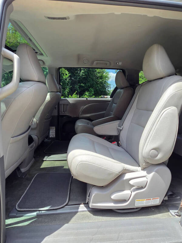 2017 Toyota Sienna