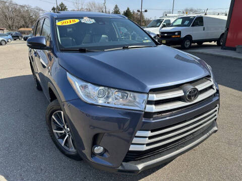 2018 Toyota Highlander for sale at 4 Wheels Premium Pre-Owned Vehicles in Youngstown OH