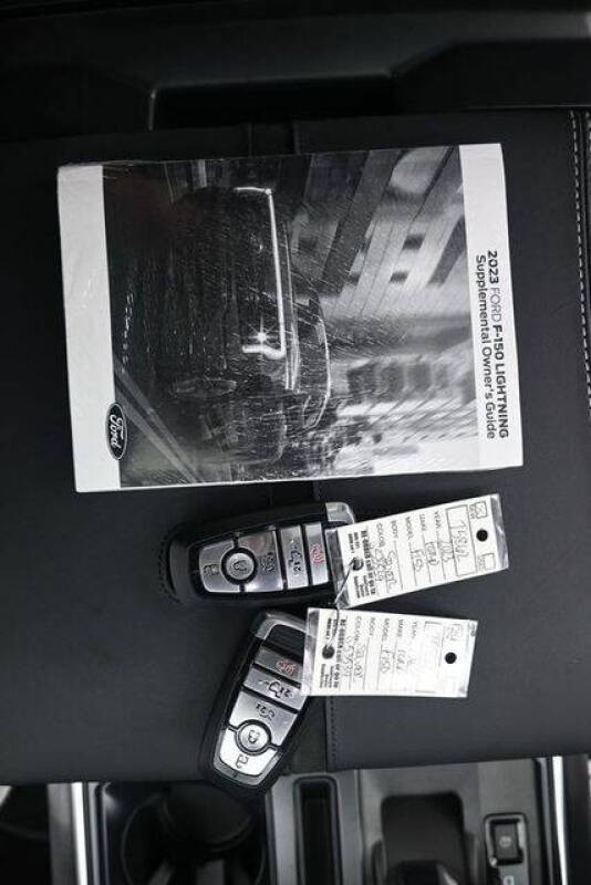 2023 Ford F-150 Lightning Platinum