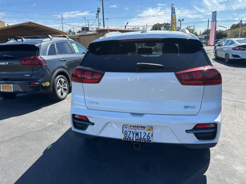 2022 Kia Niro EV EX