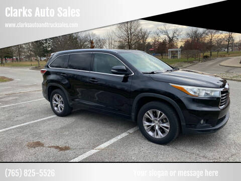 2015 Toyota Highlander for sale at Clarks Auto Sales in Connersville IN