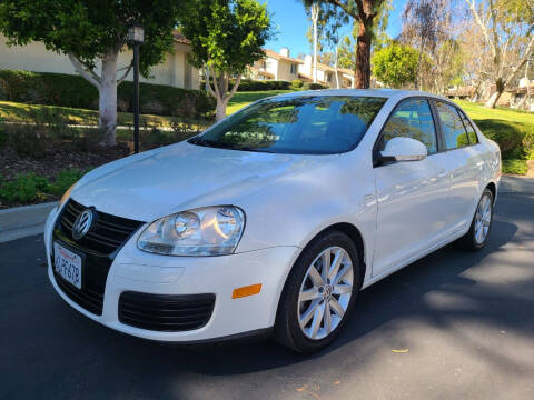 2010 Volkswagen Jetta for sale at E MOTORCARS in Fullerton CA