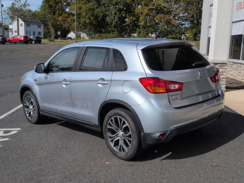 2016 Mitsubishi Outlander Sport 2.4 ES