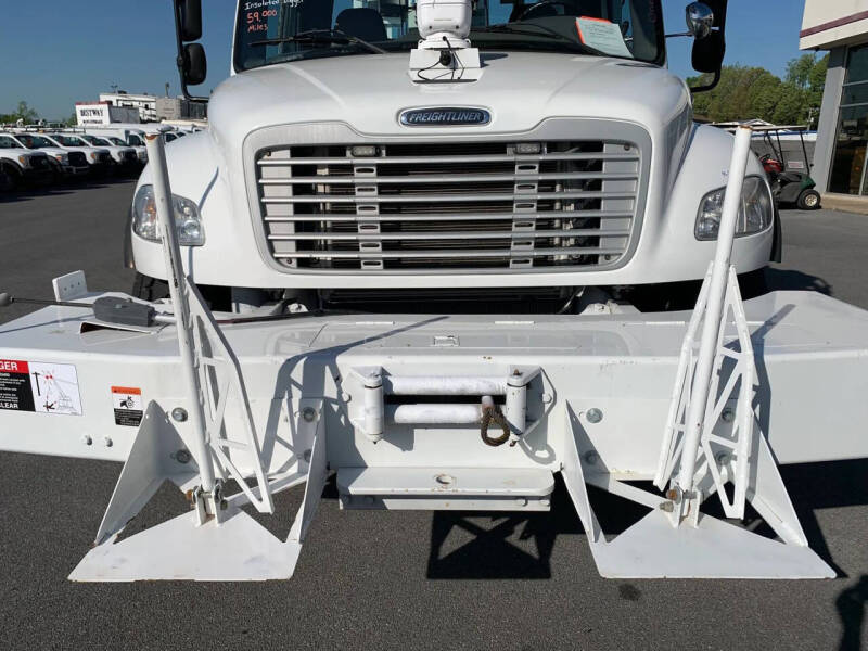 2014 Freightliner M2 106