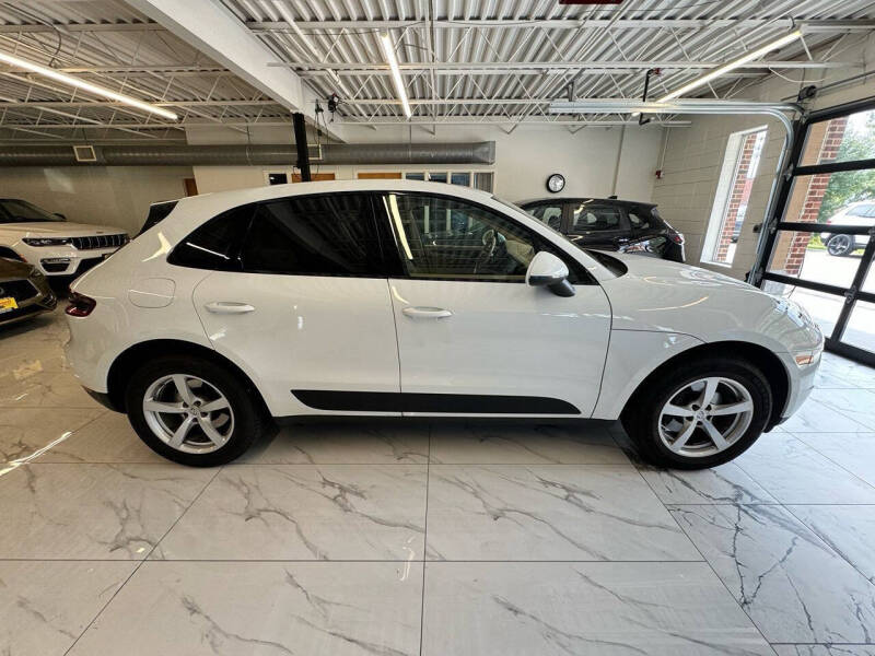 2017 Porsche Macan