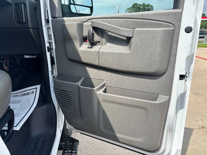 2017 Chevrolet Express LS 3500