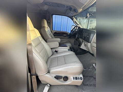 2005 Ford Excursion Limited