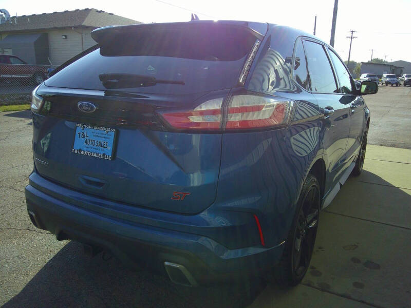 2019 Ford Edge ST