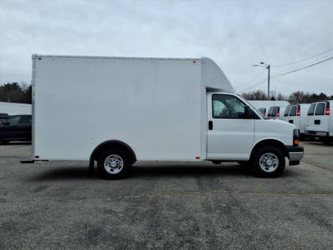 2025 Chevrolet Express 3500