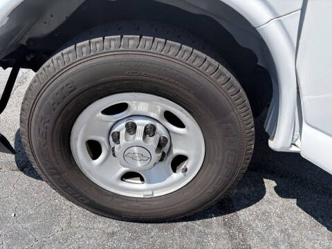 2020 Chevrolet Express 2500