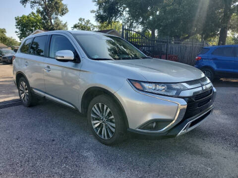 2020 Mitsubishi Outlander SE