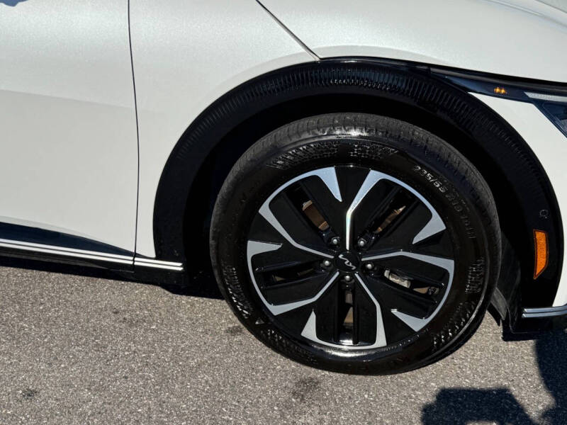 2024 Kia EV6 Wind