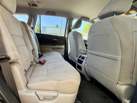 2016 Honda Pilot LX