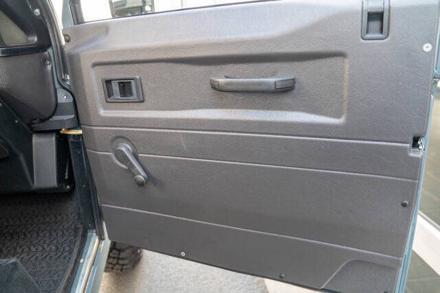 1995 Land Rover Defender 34