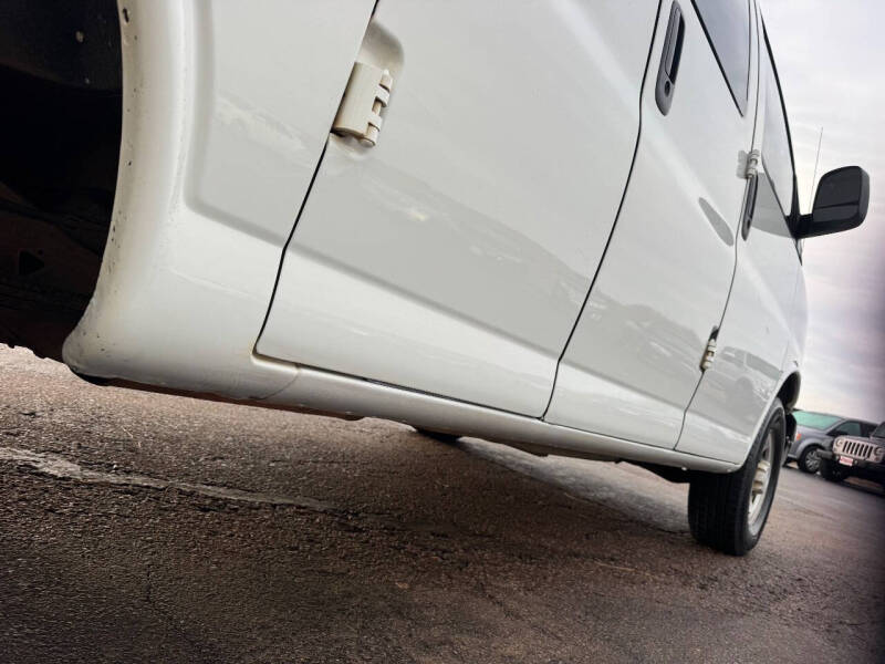 2018 Chevrolet Express LS 2500