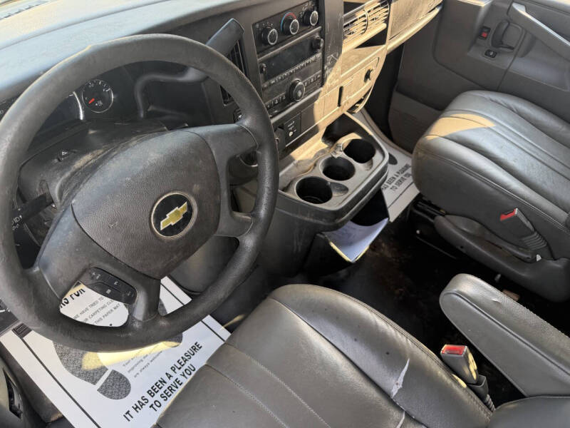 2017 Chevrolet Express 2500