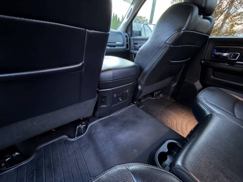 2017 RAM 3500 Laramie