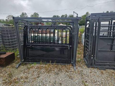 2025 Ponderosa Squeeze Chute Manual