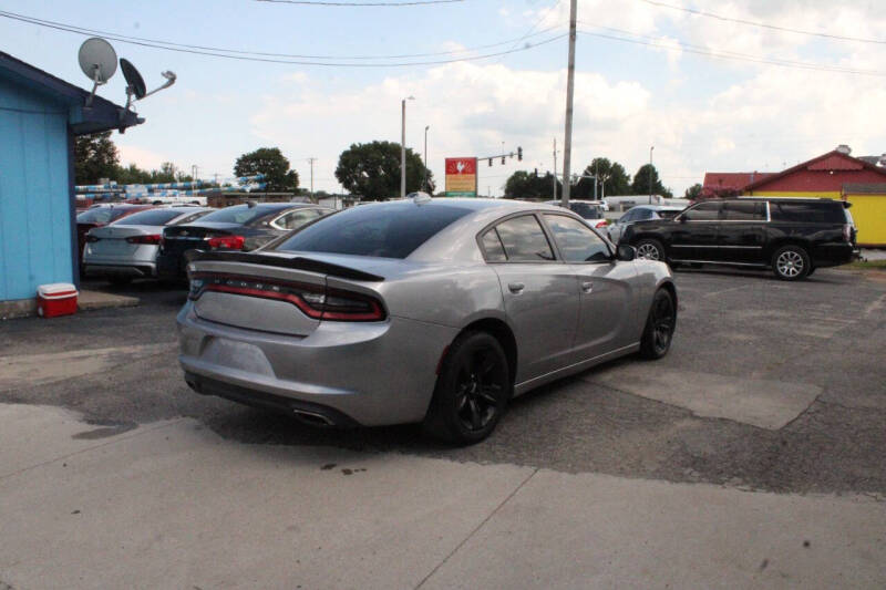2017 Dodge Charger SXT