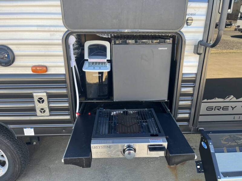 2021 Cherokee Grey Wolf Limited 26DBH