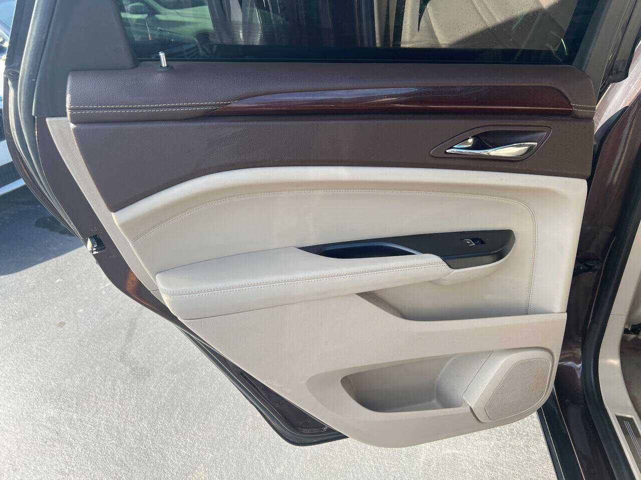 2015 Cadillac SRX  - $18,900