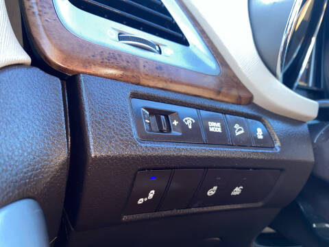 2017 Hyundai Santa Fe Limited Ultimate