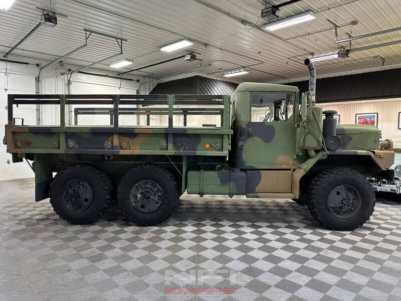 1990 AM General M35A2