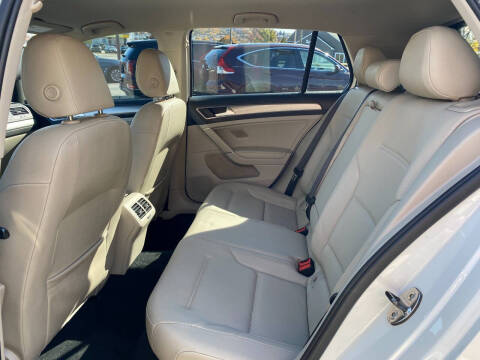 2015 Volkswagen Golf TDI S