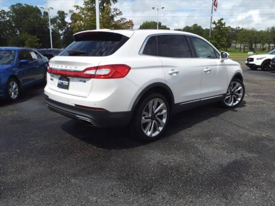 2016 Lincoln MKX for sale at MOORE BROTHERS in Oxford, MS