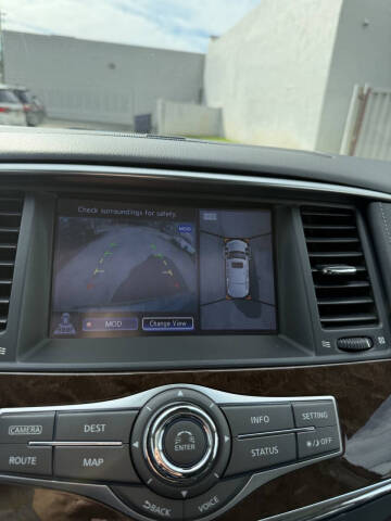 2017 Infiniti QX80 Signature Edition